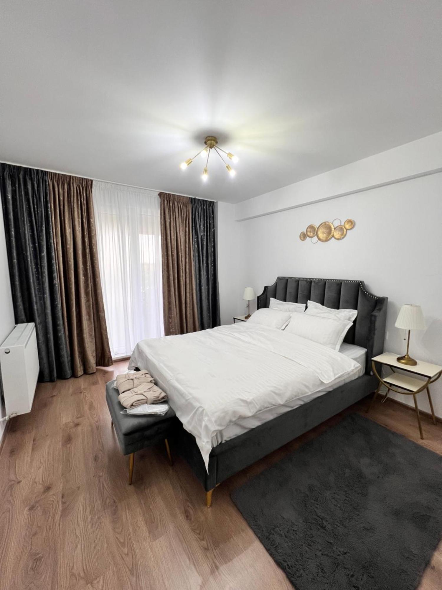 Sun Apartments Otopeni Luaran gambar