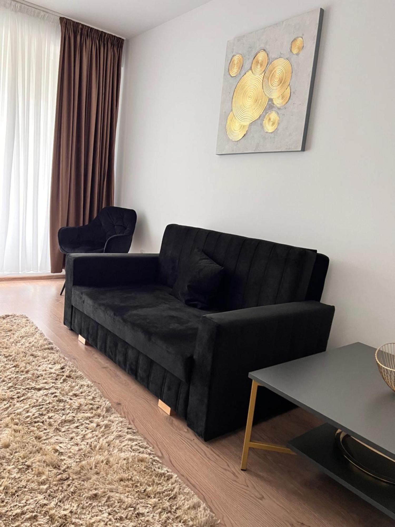 Sun Apartments Otopeni Luaran gambar